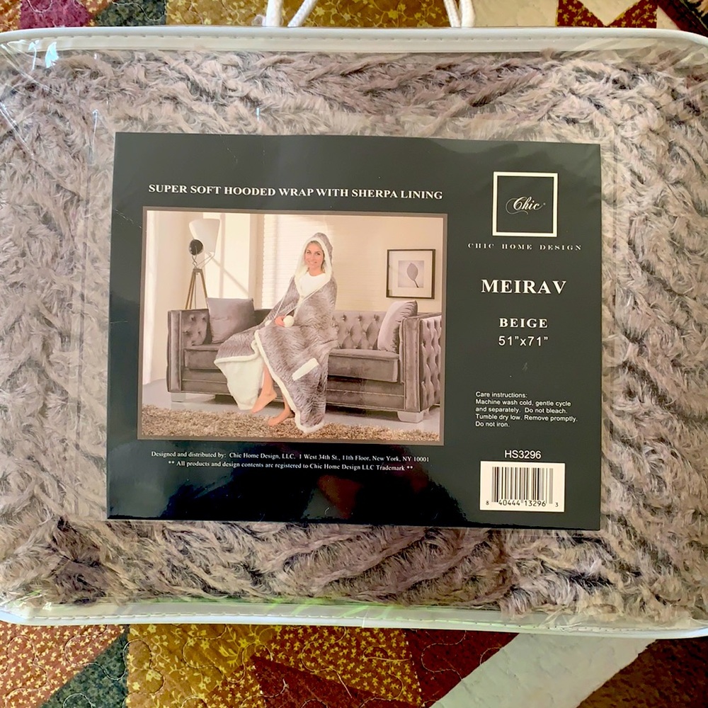 Hooded blanket wrap